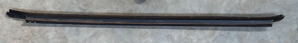 Etios CROSS RIGHT REAR OUTER CHANNEL SEAL
