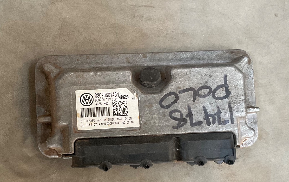POLO 1.4i ENGINE CONTROL UNIT - ECU