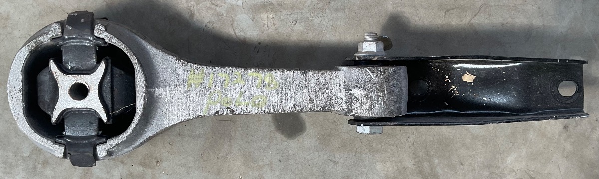 POLO TORQUE MOUNTING