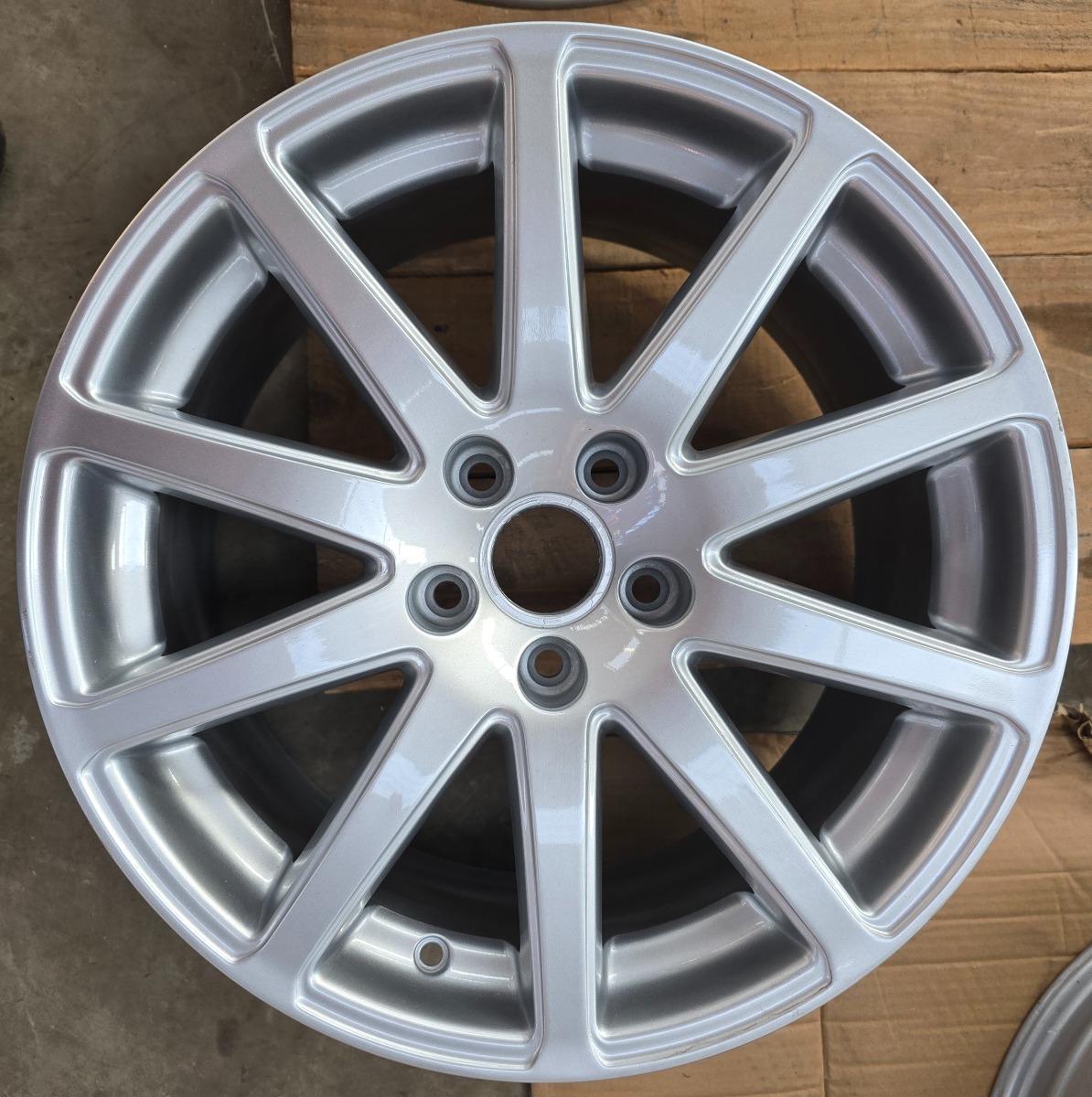 TT RIM MAG 18'' 9J