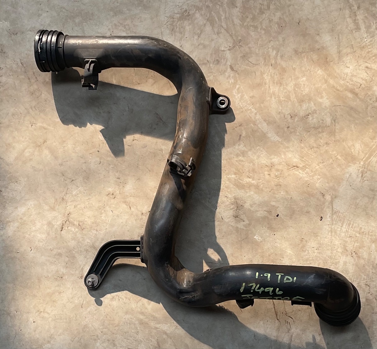 JETTA 1.9 TDi AIR INTAKE PIPE