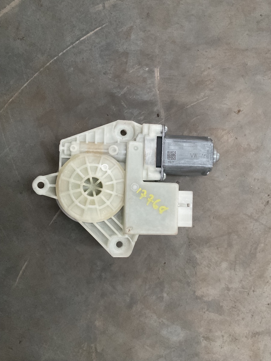 TIGUAN ALLSPACE RIGHT REAR WINDOW MOTOR