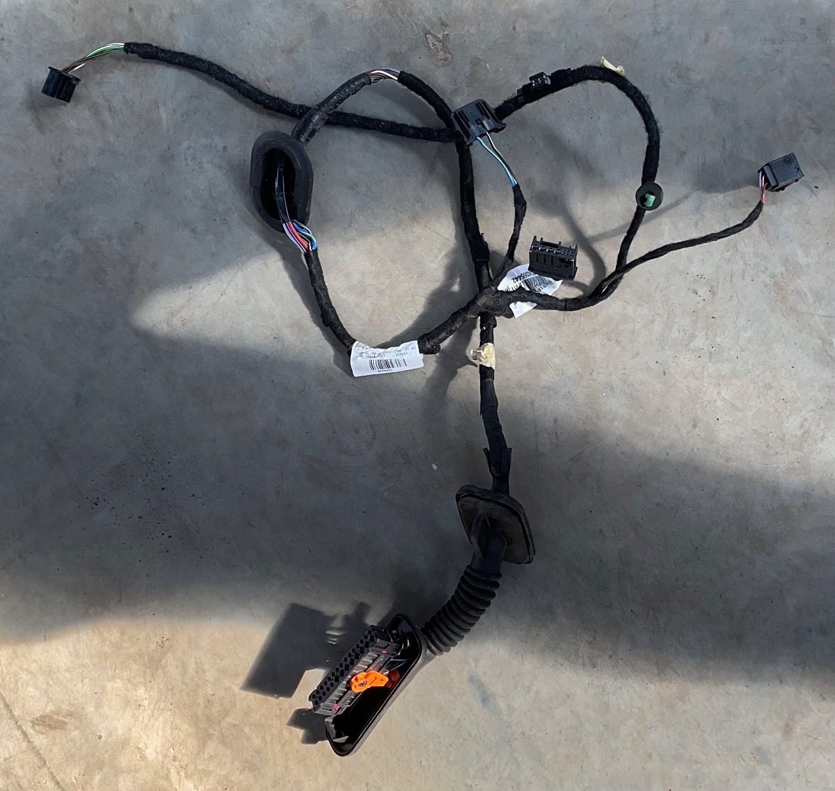 T CROSS RIGHT REAR DOOR WIRING