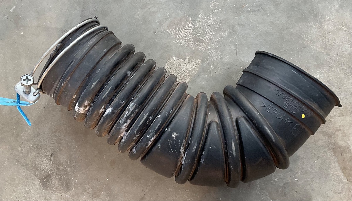 HILUX GD AIR FILTER PIPE