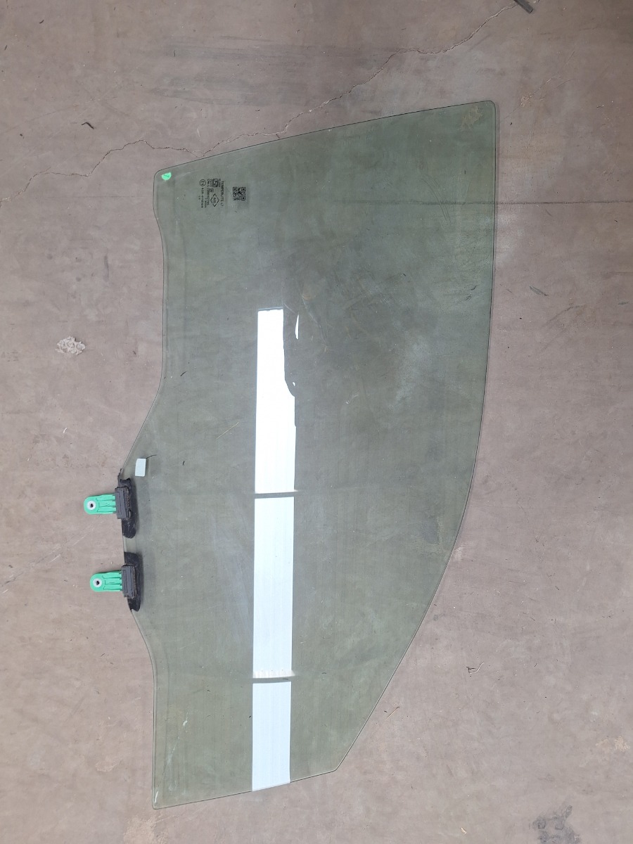FRONX DRIVER DOOR GLASS