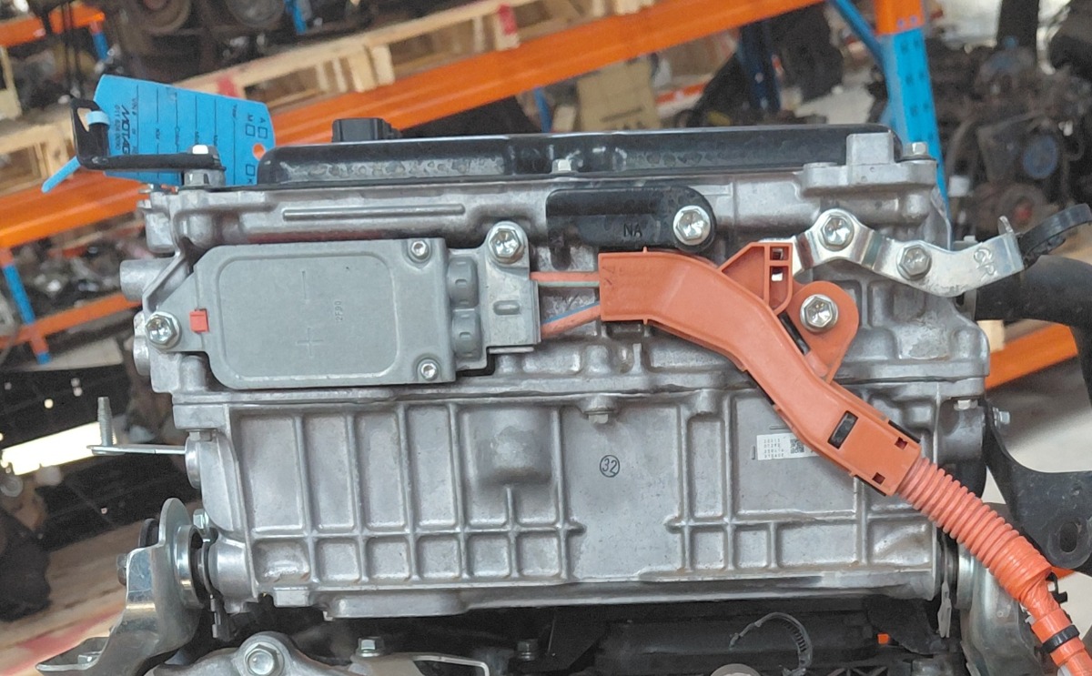 COROLLA HYBRID INVERTER