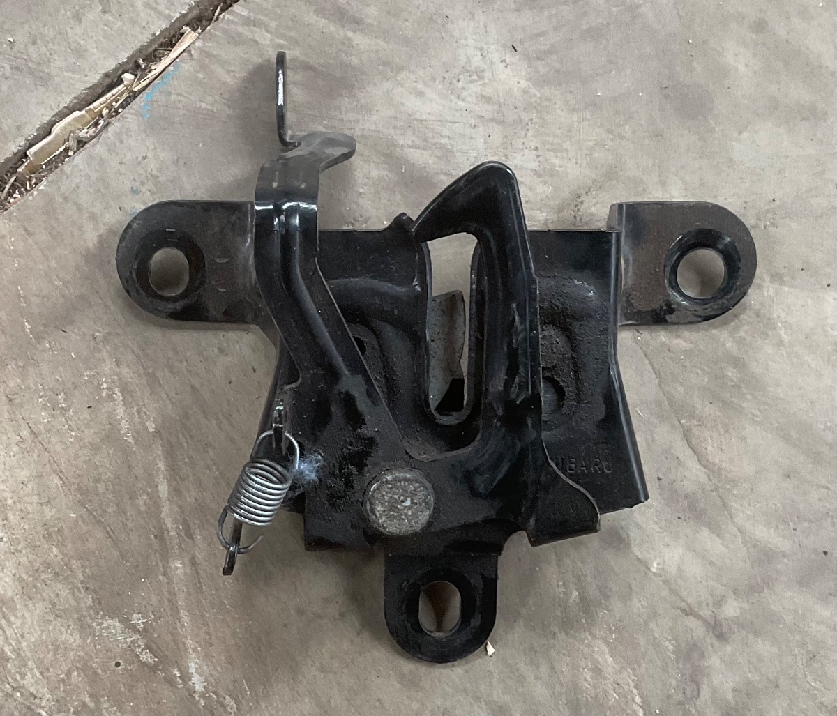 86 BONNET LOCK
