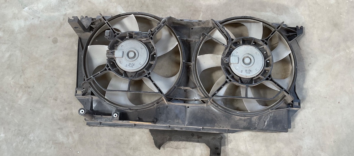 86 RADIATOR FAN ASSY