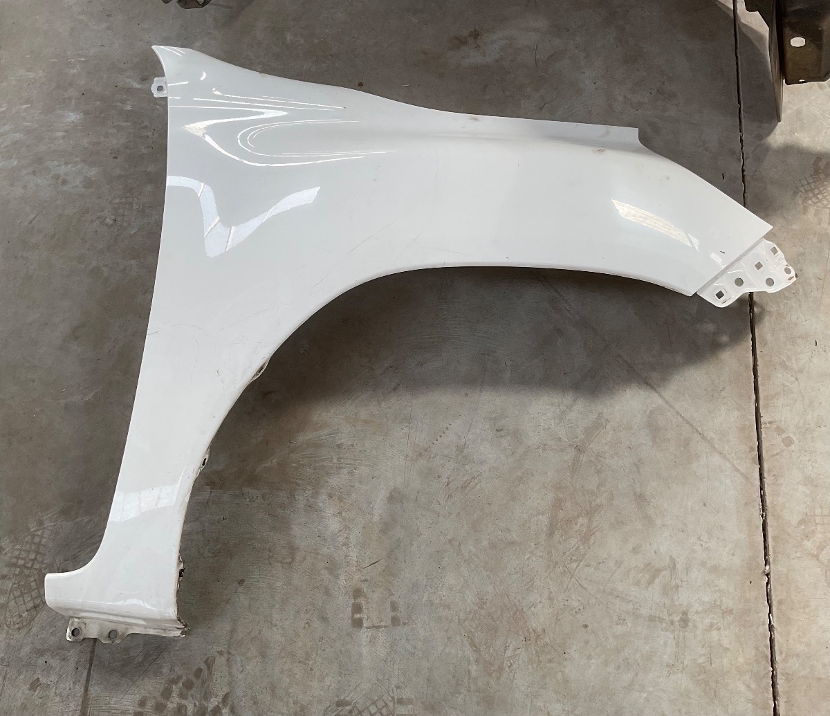 HILUX GD 6 SINGLE CAB RIGHT FRONT FENDER