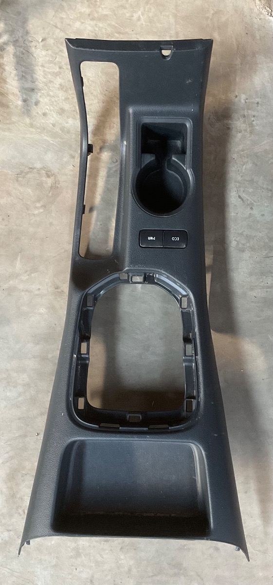 HILUX GD CENTRE CONSOLE TRIM