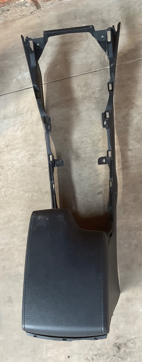 HILUX GD CENTRE CONSOLE