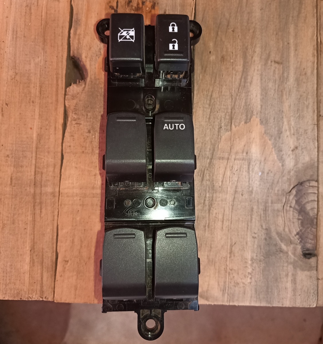 FRONX 1.5 RIGHT FRONT WINDOW SWITCH