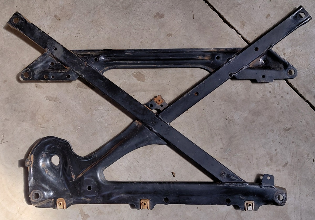 Q5 Cross-Member Front-Bolted