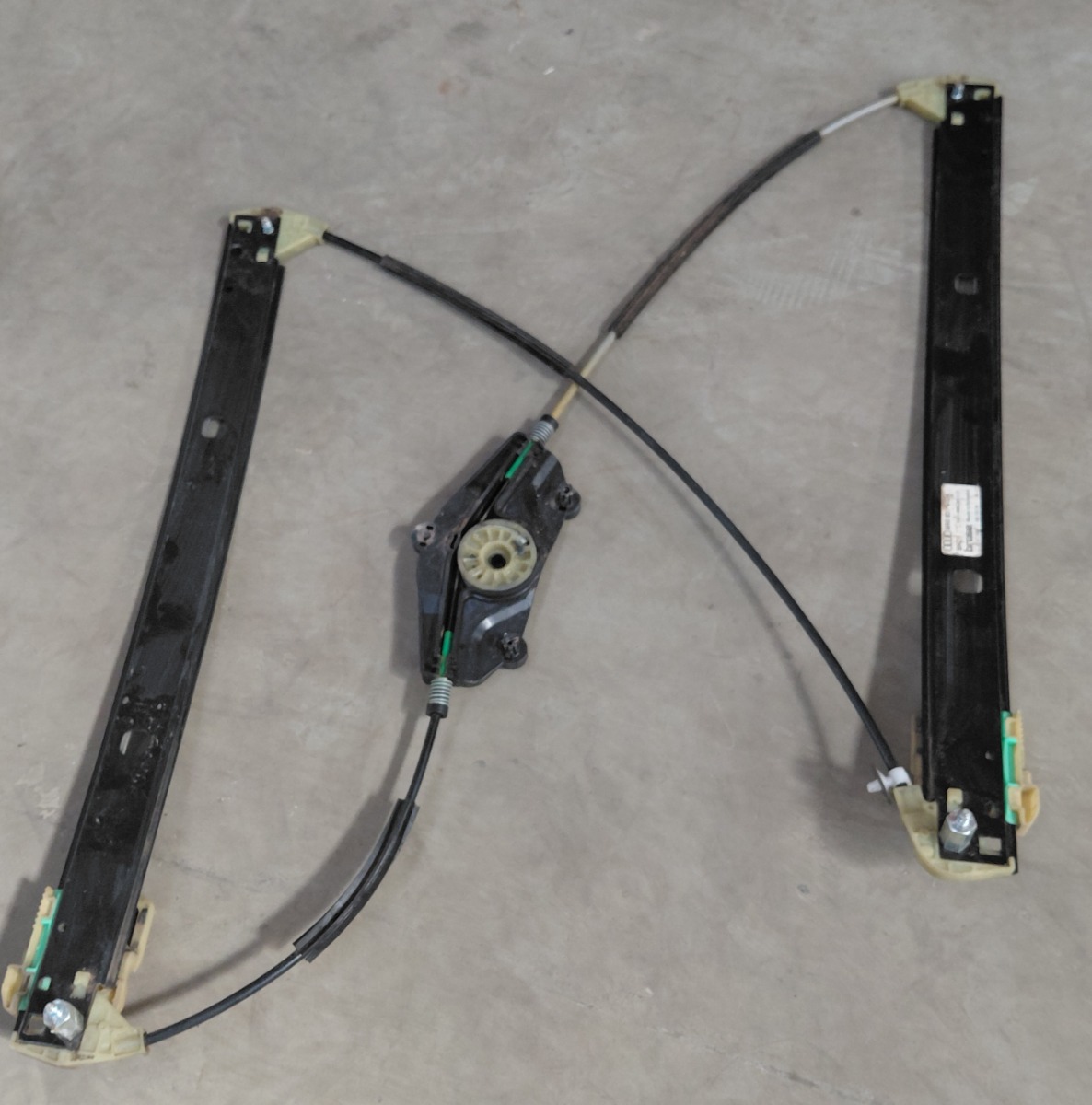 Q5 Window Regulator Right Front