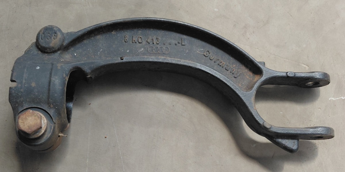 Q5 Suspension Strut Fork Right Front