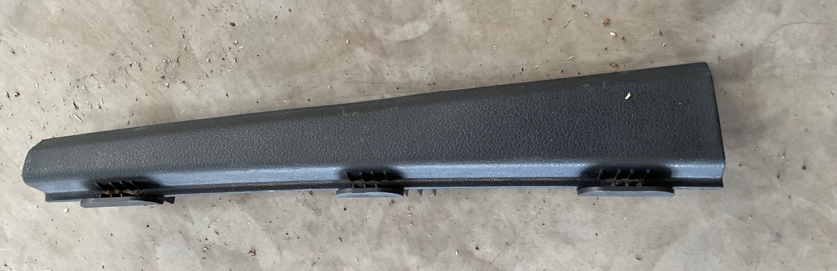 Q5 CENTRE DASH TRIM