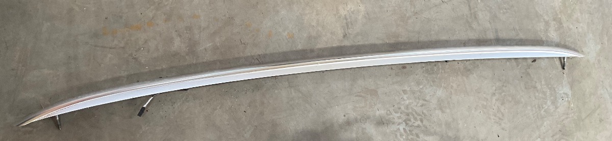 Q5 LEFT ROOF RACK