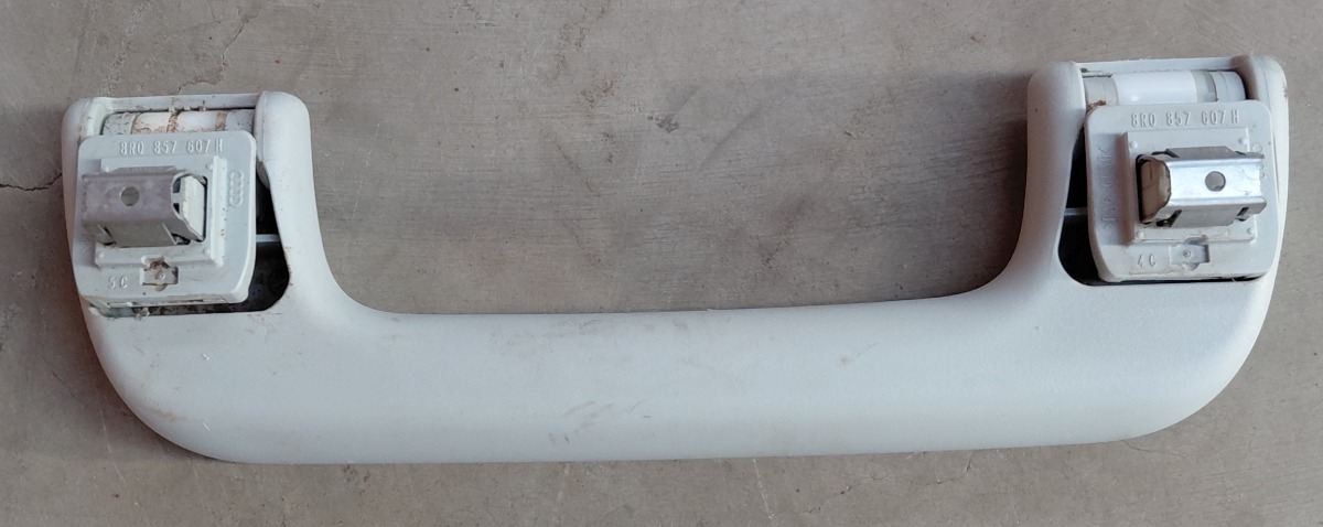 Q5 Left Front Handle
