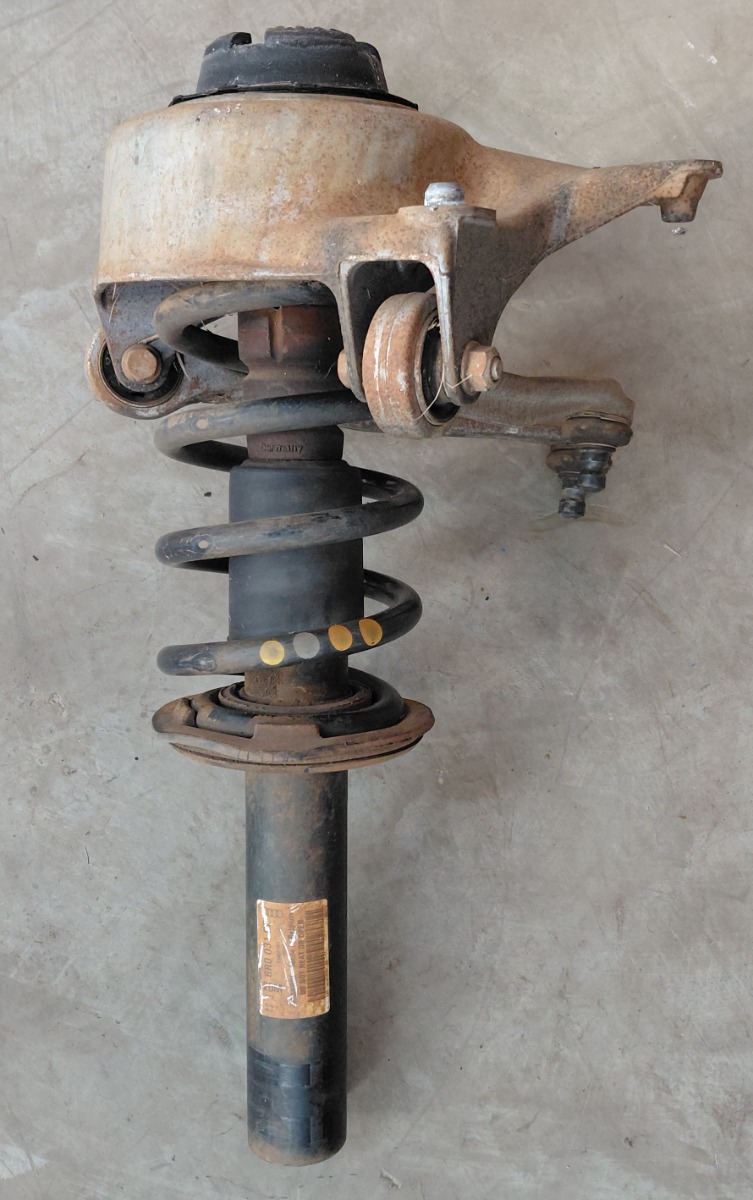 Q5 LEFT FRONT SHOCK