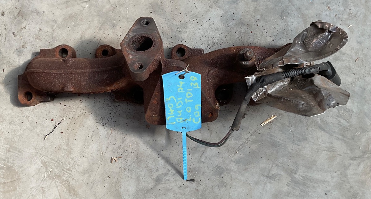 A4 2.0 TDI EXHAUST MANIFOLD