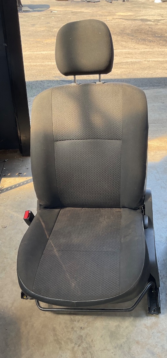 NP200 DRIVER SEAT