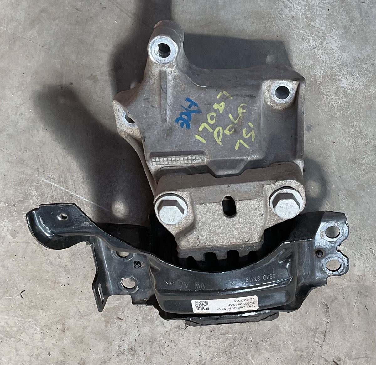 POLO GEARBOX MOUNTING