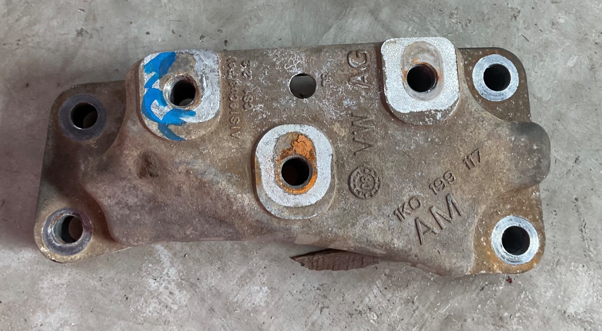 JETTA MK5 1.9 TDi MOUNTING BRACKET