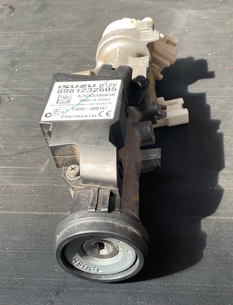 ISUZU D MAX  IGNITION
