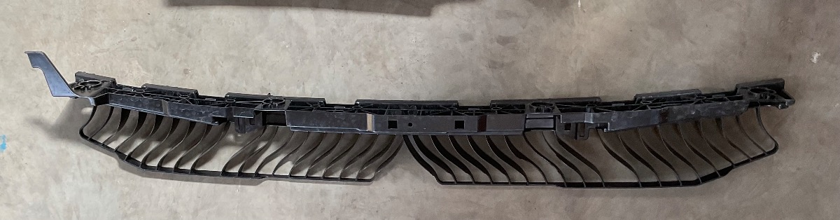 POLO MK8/9 REAR BUMPER CENTRE BRACKET