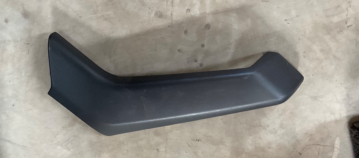POLO 8/9 LEFT REAR DOOR HANDLE TRIM