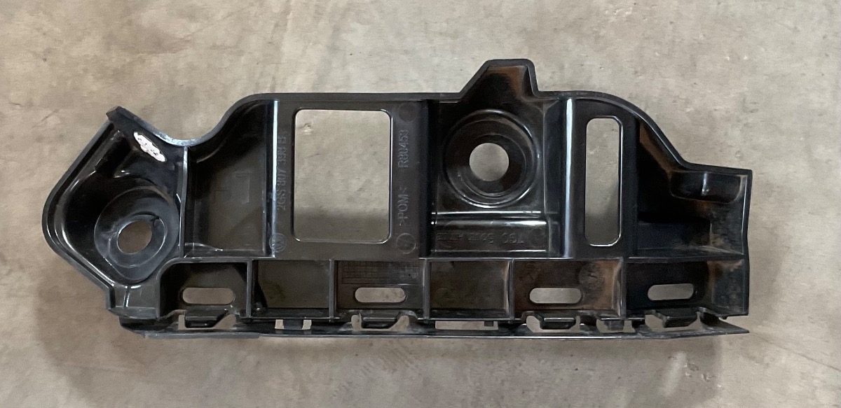 POLO MK8/9 LEFT REAR BUMPER SLIDE