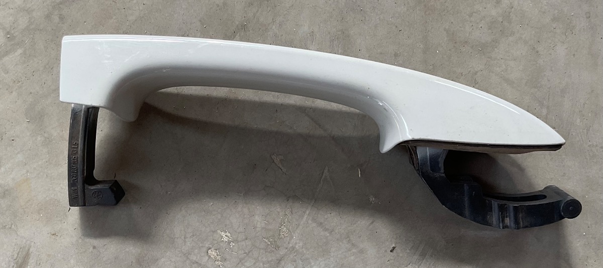 POLO MK8/9 OUTER DOOR HANDLE