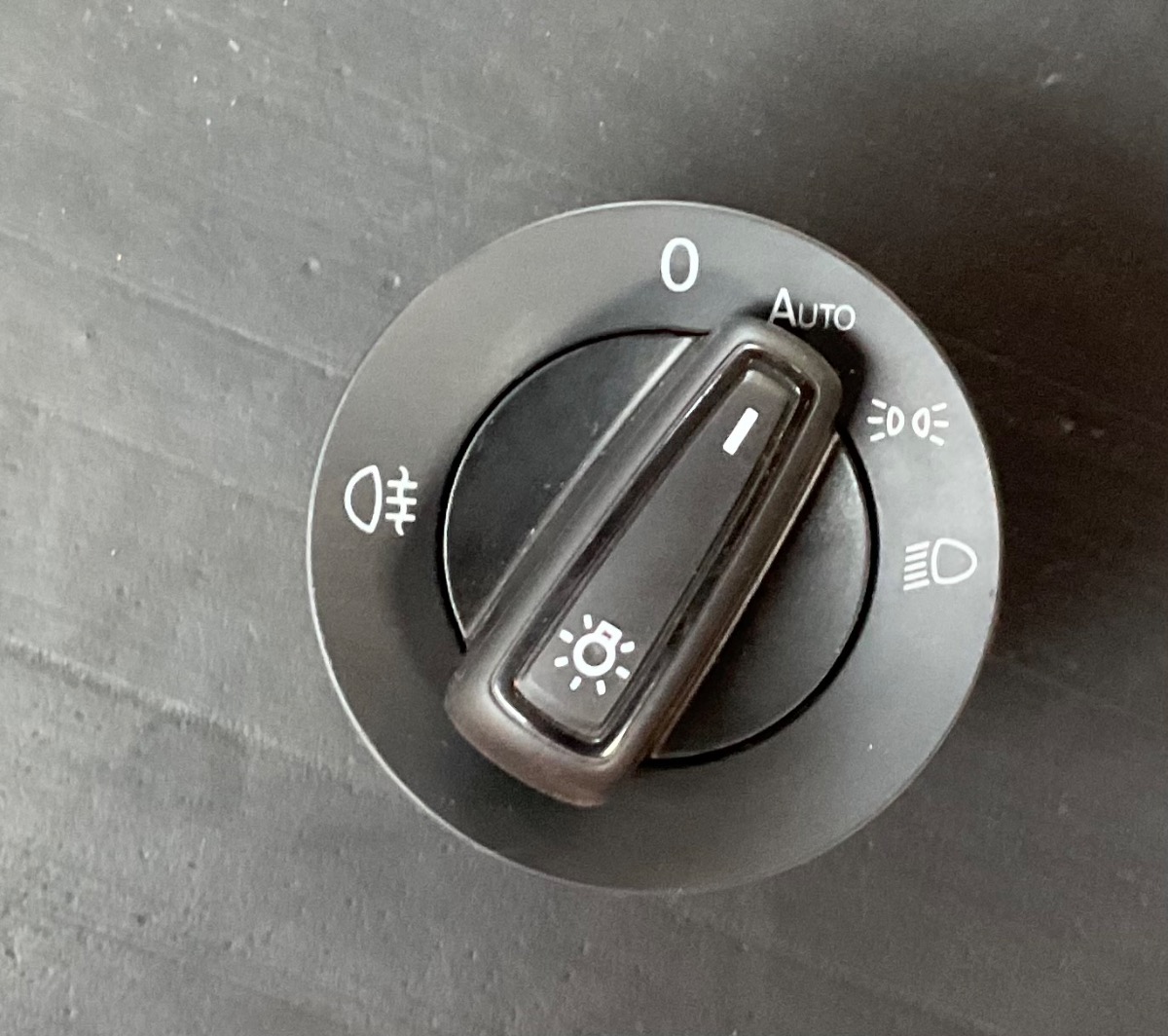 POLO MK 8/9 HEADLIGHT CONTROL UNIT