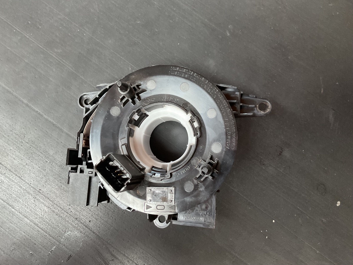 Polo Horn Contact Slipring - Clockwise Rotation