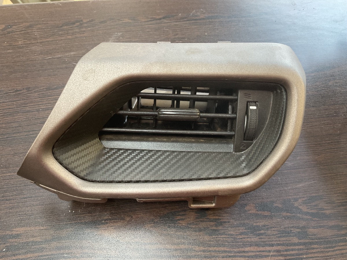 FRONX RIGHT DASH VENT