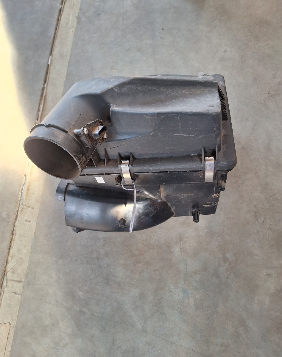 318 G20Air cleaner box