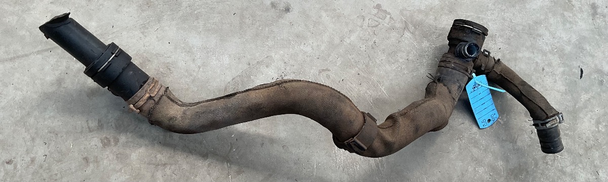 A4 2.0 TDI B8 WATER PIPE