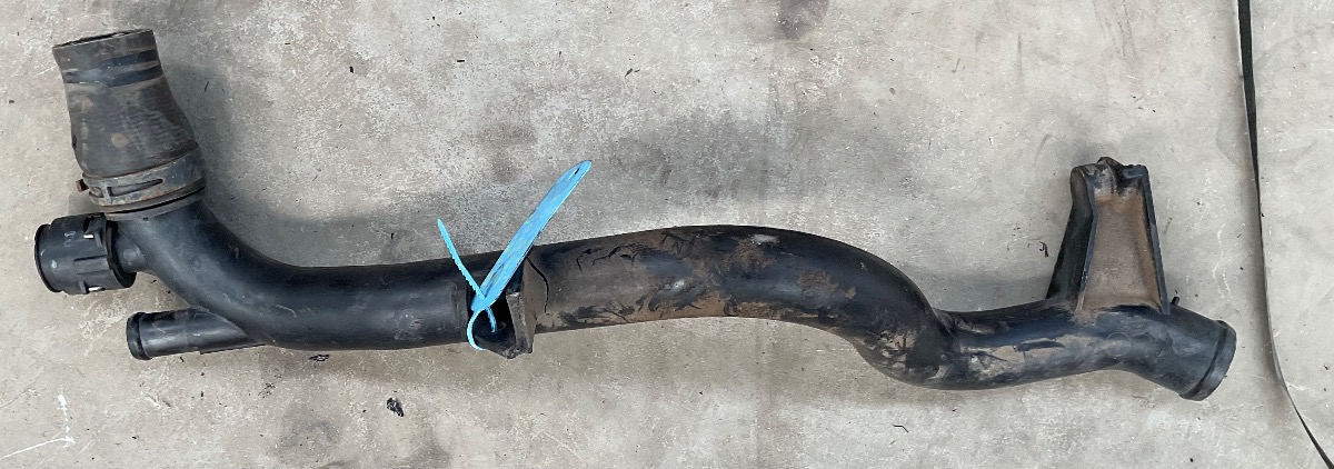 A4 2.0 TDI WATER HOSE