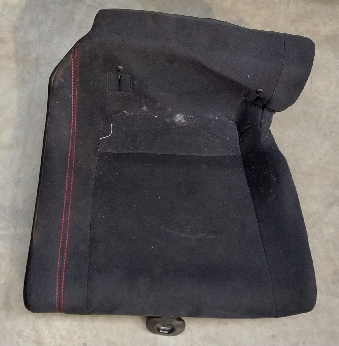 86 RIGHT REAR SEAT BENCH
