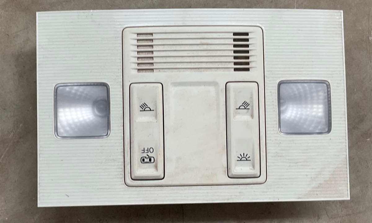 POLO 8/9 DOME LIGHT