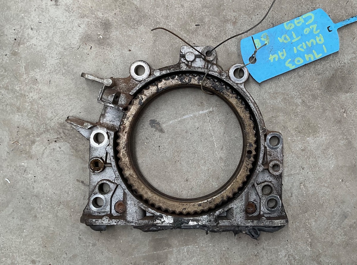 A4 2.0 TDI REAR MAIN OIL SEAL HOUSING
