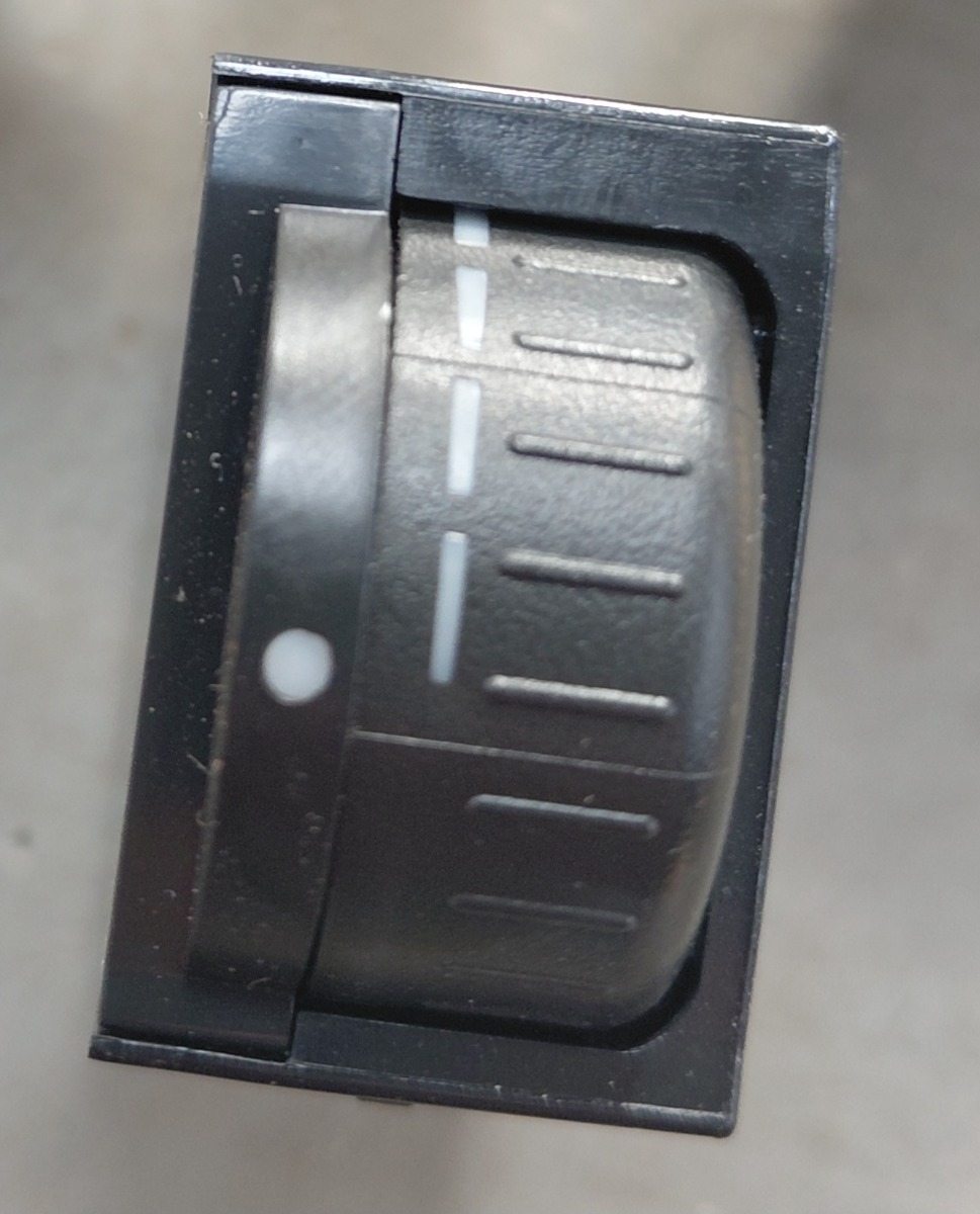 86 CLUSTER LIGHT ADJUSTER
