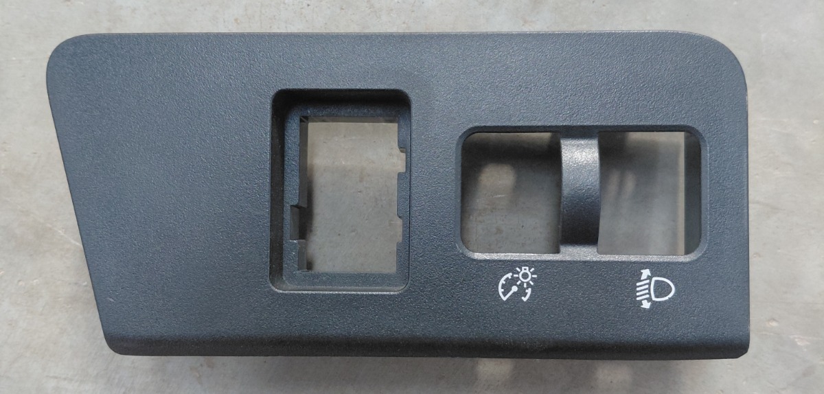 86 RIGHT DASH SWITCH BASE