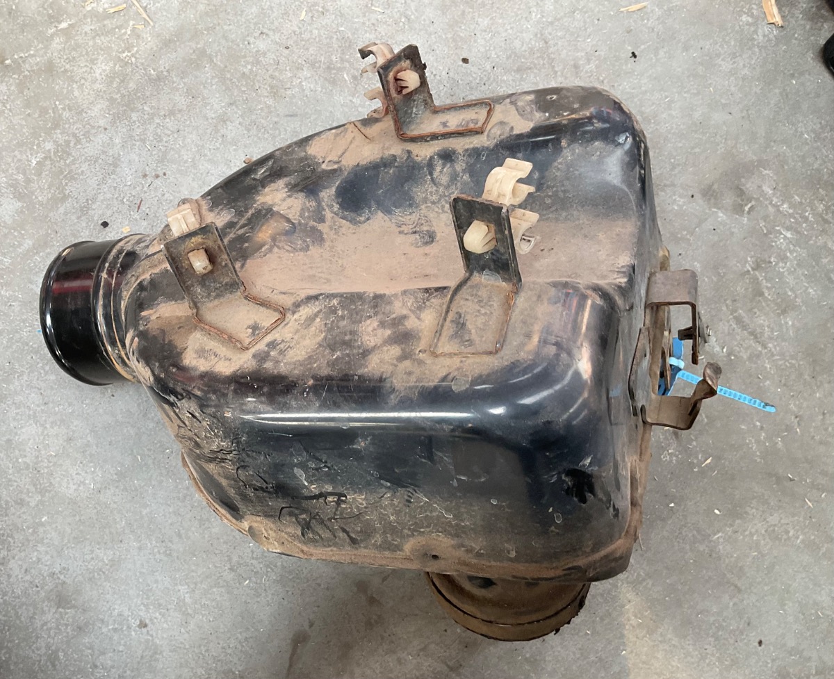 HARDBODY 2.0 AIR INTAKE HOUSING