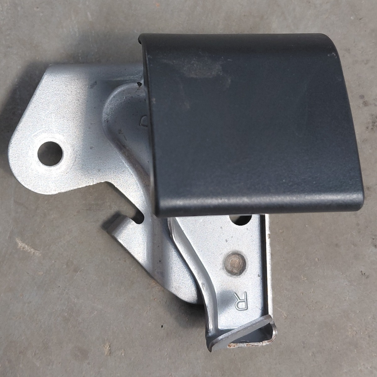 86 BONNET RELEASE HANDLE