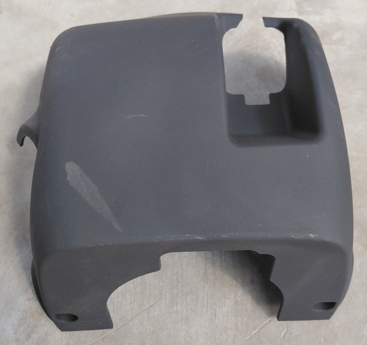 86 LOWER STEERING COVER