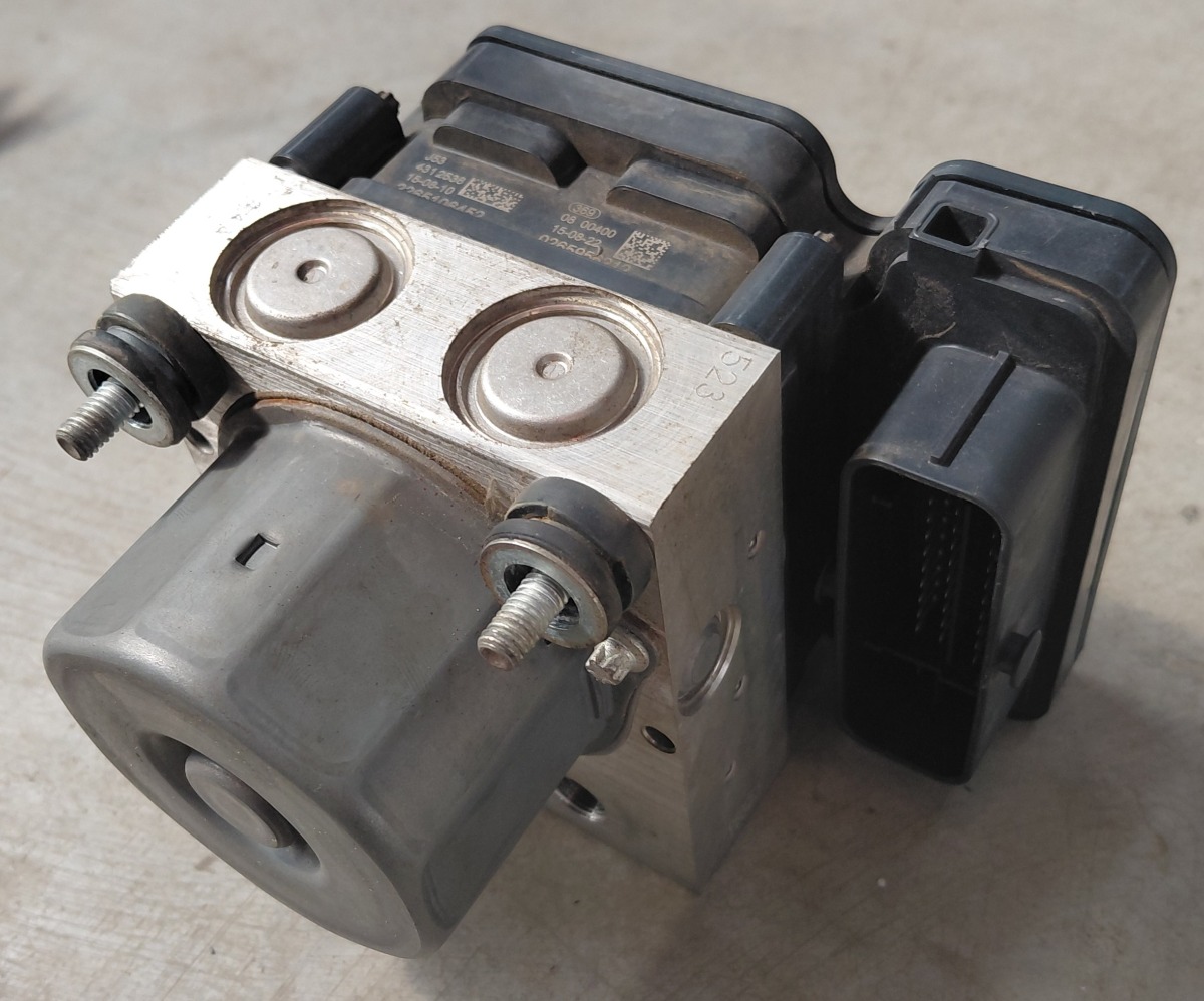 86 ABS PUMP