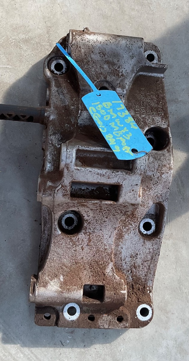 X3 sDRIVE 18d G01 ALTERNATOR BRACKET