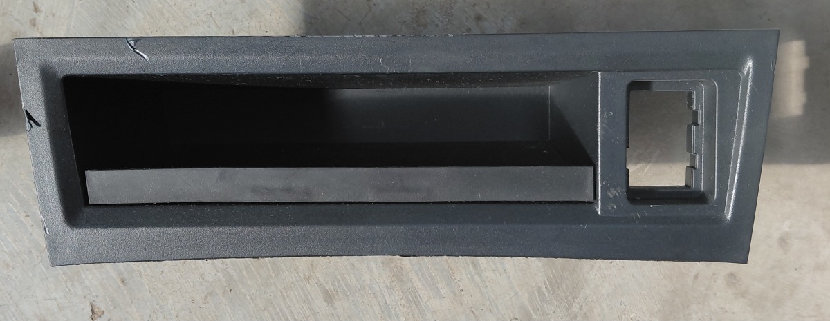 86 CENTRE DASH CONSOLE