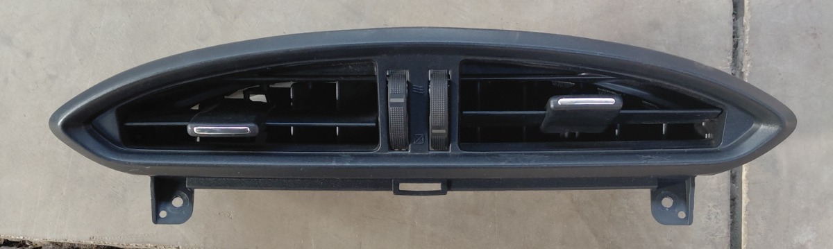 86 CENTRE AIR VENT